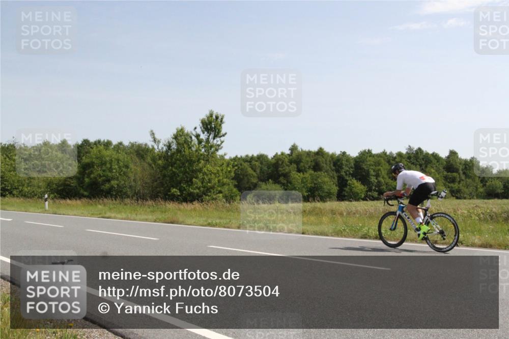 22.06.2025 - Viking Triathlon Yannick Fuchs http://msf.ph/oto/8073504 22.06.2025 11:07:21 Radfahren 122, 358, 414, 526, 544, 617, 638 meine-sportfotos.de