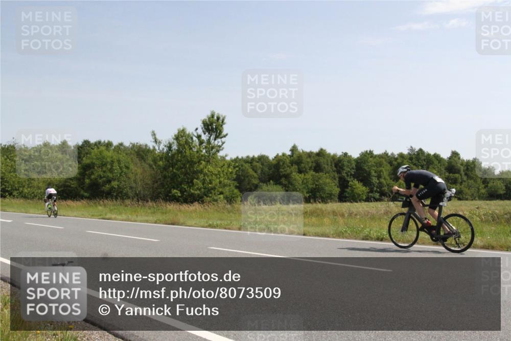 22.06.2025 - Viking Triathlon Yannick Fuchs http://msf.ph/oto/8073509 22.06.2025 11:07:23 Radfahren 122, 358, 414, 526, 544, 617, 638 meine-sportfotos.de