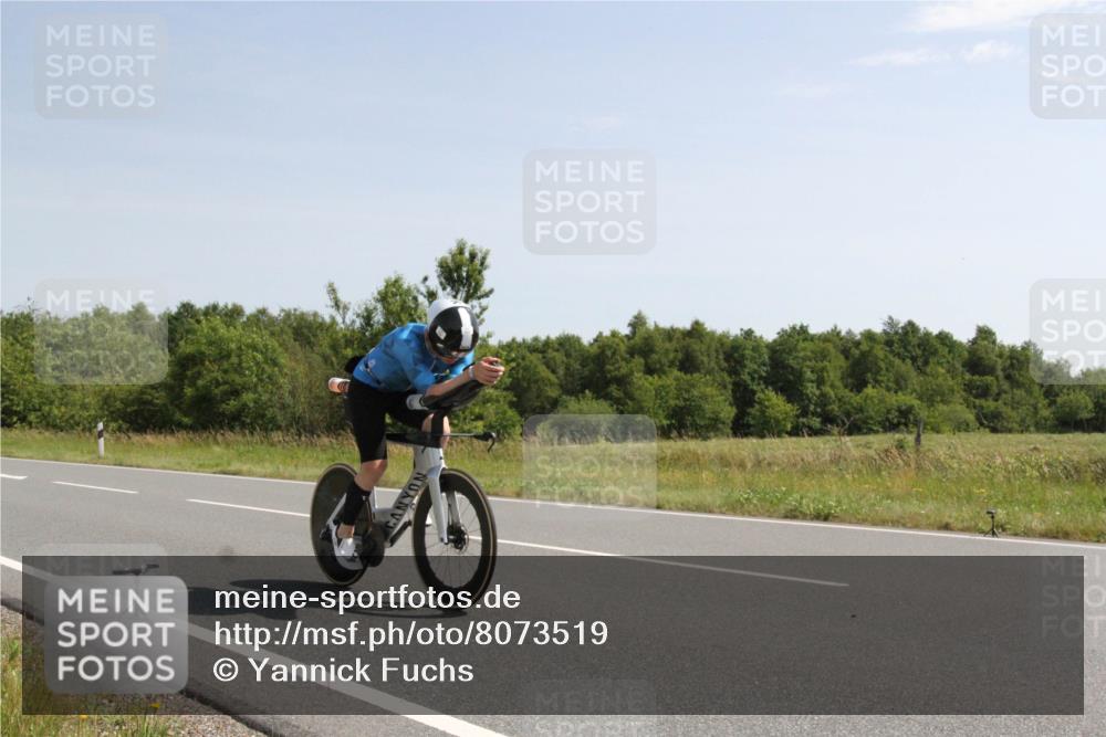 22.06.2025 - Viking Triathlon Yannick Fuchs http://msf.ph/oto/8073519 22.06.2025 11:07:27 Radfahren 128, 220, 414, 450, 544, 617 meine-sportfotos.de