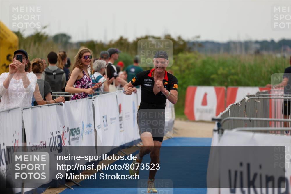 22.06.2025 - Viking Triathlon Michael Strokosch http://msf.ph/oto/8073523 22.06.2025 16:02:46 Ziel 102 meine-sportfotos.de