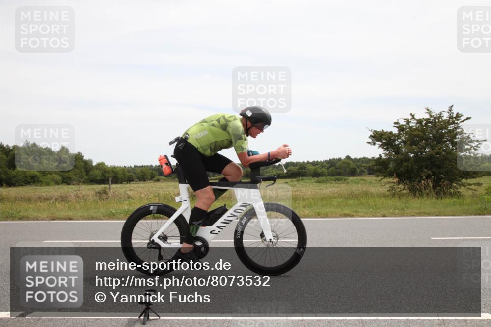 22.06.2025 - Viking Triathlon Yannick Fuchs http://msf.ph/oto/8073532 22.06.2025 12:48:58 Radfahren 50, 80, 141, 165, 379 meine-sportfotos.de