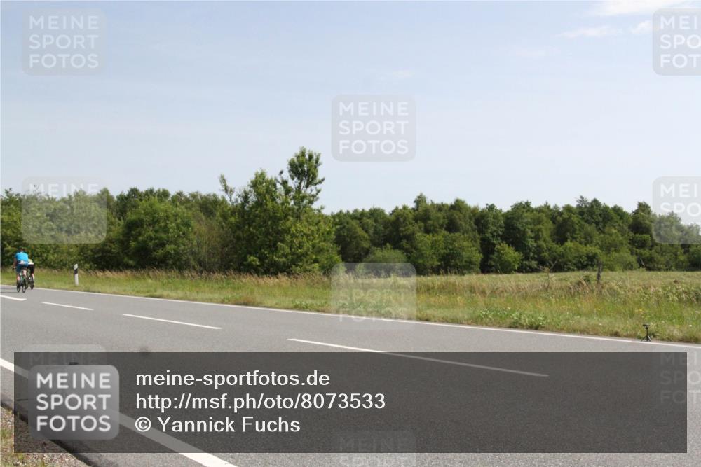 22.06.2025 - Viking Triathlon Yannick Fuchs http://msf.ph/oto/8073533 22.06.2025 11:07:36 Radfahren 128, 220, 221 meine-sportfotos.de