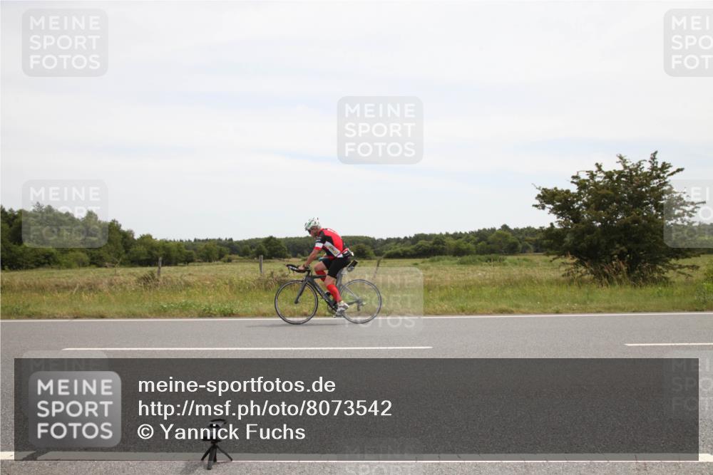 22.06.2025 - Viking Triathlon Yannick Fuchs http://msf.ph/oto/8073542 22.06.2025 12:49:03 Radfahren 50, 141, 165, 379 meine-sportfotos.de