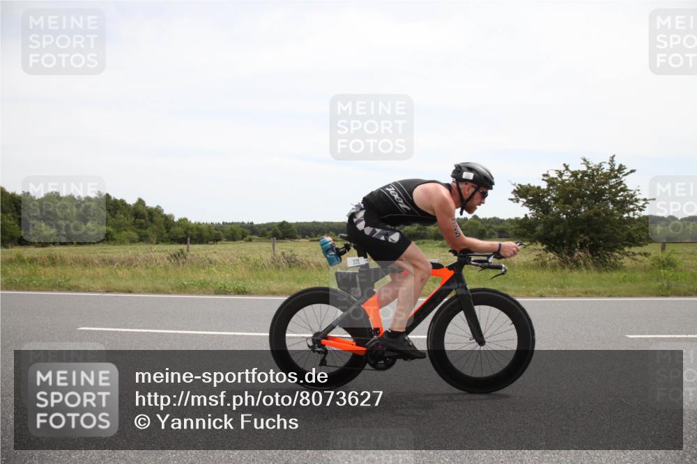 22.06.2025 - Viking Triathlon Yannick Fuchs http://msf.ph/oto/8073627 22.06.2025 12:50:19 Radfahren 325, 484 meine-sportfotos.de