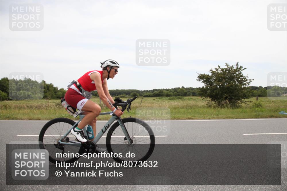 22.06.2025 - Viking Triathlon Yannick Fuchs http://msf.ph/oto/8073632 22.06.2025 12:50:22 Radfahren 325, 484, 518 meine-sportfotos.de