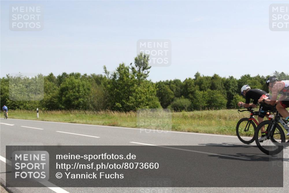 22.06.2025 - Viking Triathlon Yannick Fuchs http://msf.ph/oto/8073660 22.06.2025 11:09:10 Radfahren 15, 66, 159, 186, 272, 327, 369, 447, 621, 627 meine-sportfotos.de