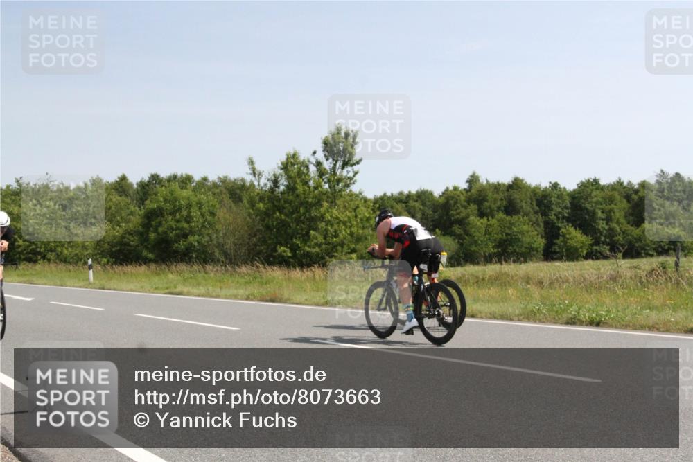 22.06.2025 - Viking Triathlon Yannick Fuchs http://msf.ph/oto/8073663 22.06.2025 11:09:11 Radfahren 15, 66, 159, 186, 199, 272, 327, 447, 621, 627 meine-sportfotos.de