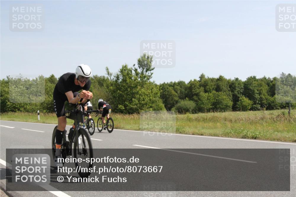 22.06.2025 - Viking Triathlon Yannick Fuchs http://msf.ph/oto/8073667 22.06.2025 11:09:11 Radfahren 15, 66, 159, 186, 199, 272, 327, 447, 621, 627 meine-sportfotos.de
