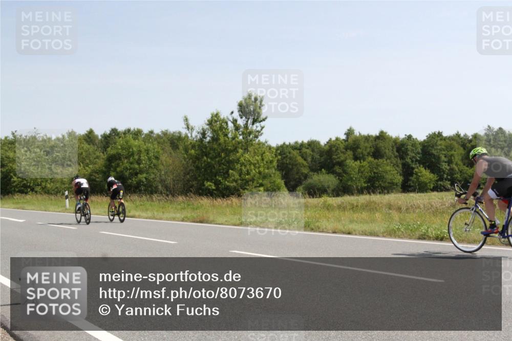 22.06.2025 - Viking Triathlon Yannick Fuchs http://msf.ph/oto/8073670 22.06.2025 11:09:12 Radfahren 15, 66, 159, 186, 199, 272, 327, 447, 621, 627 meine-sportfotos.de