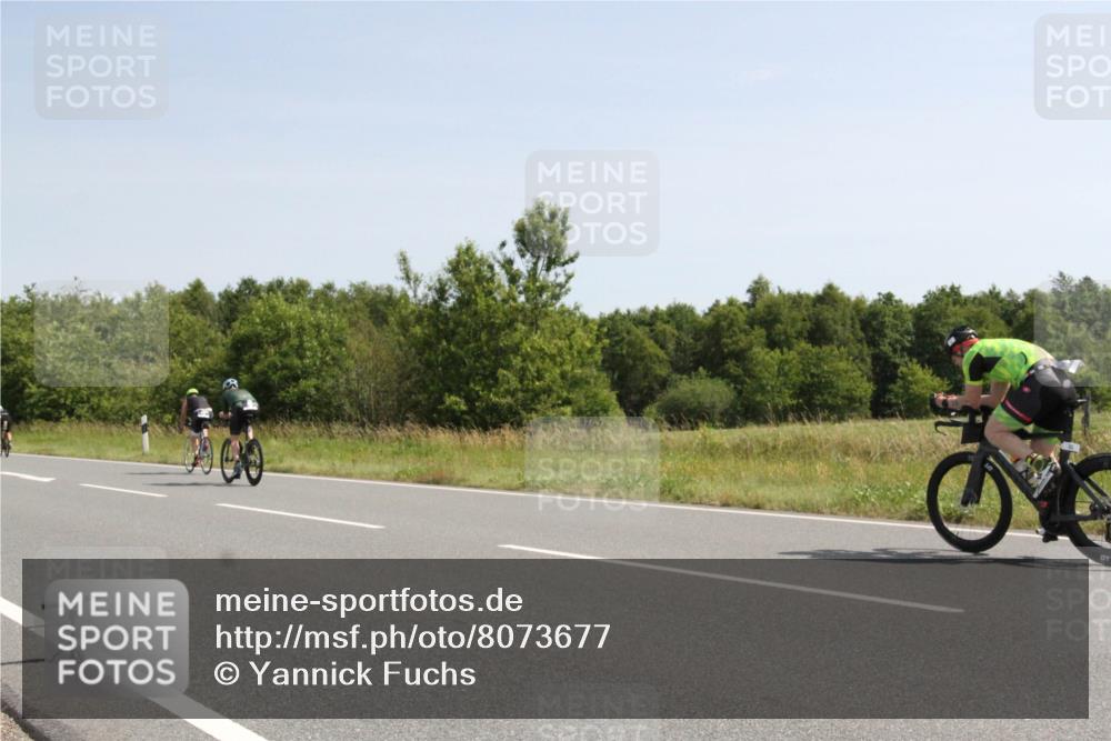 22.06.2025 - Viking Triathlon Yannick Fuchs http://msf.ph/oto/8073677 22.06.2025 11:09:14 Radfahren 15, 66, 159, 186, 199, 272, 447, 621 meine-sportfotos.de