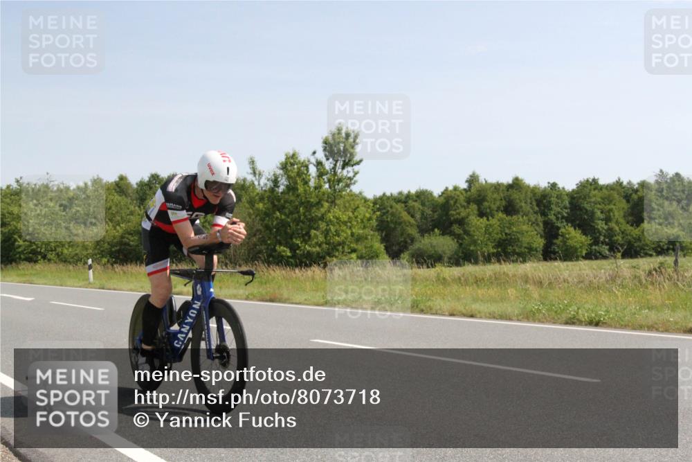 22.06.2025 - Viking Triathlon Yannick Fuchs http://msf.ph/oto/8073718 22.06.2025 11:09:36 Radfahren 145, 176, 368, 423 meine-sportfotos.de