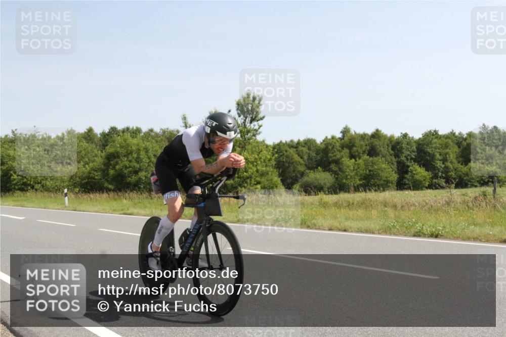 22.06.2025 - Viking Triathlon Yannick Fuchs http://msf.ph/oto/8073750 22.06.2025 11:10:18 Radfahren 393, 647 meine-sportfotos.de