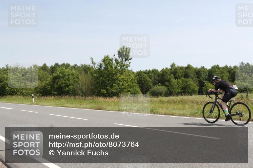 22.06.2025 - Viking Triathlon Yannick Fuchs http://msf.ph/oto/8073764 22.06.2025 11:10:46 Radfahren 240, 346, 421 meine-sportfotos.de