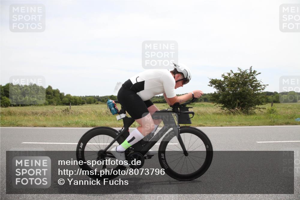 22.06.2025 - Viking Triathlon Yannick Fuchs http://msf.ph/oto/8073796 22.06.2025 12:52:22 Radfahren 21, 346 meine-sportfotos.de