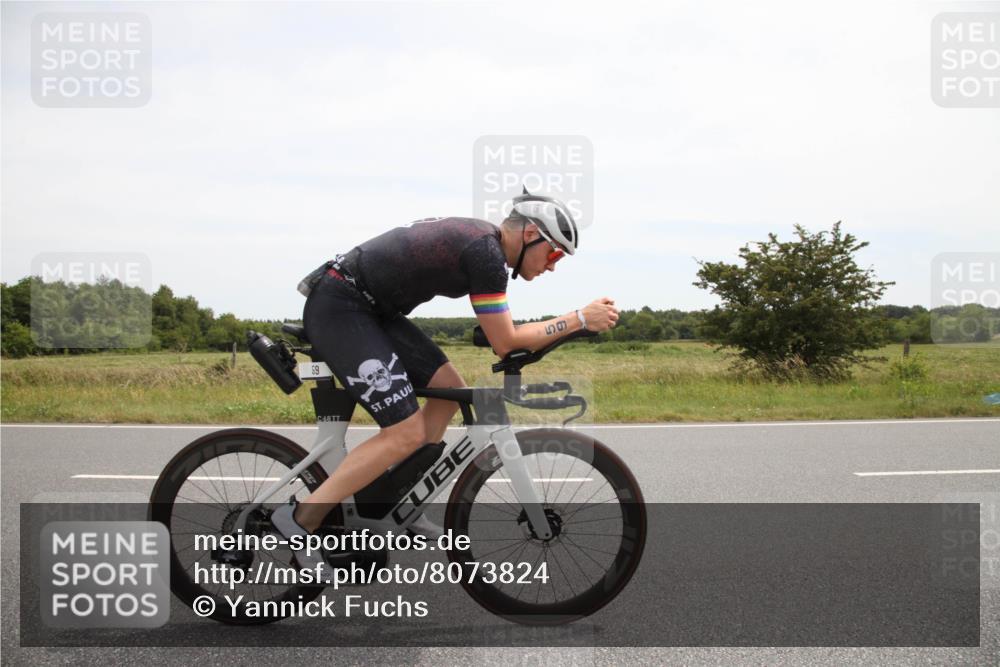 22.06.2025 - Viking Triathlon Yannick Fuchs http://msf.ph/oto/8073824 22.06.2025 12:52:45 Radfahren 59, 298, 601 meine-sportfotos.de