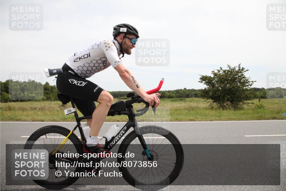 22.06.2025 - Viking Triathlon Yannick Fuchs http://msf.ph/oto/8073856 22.06.2025 12:53:00 Radfahren 164, 396, 418 meine-sportfotos.de