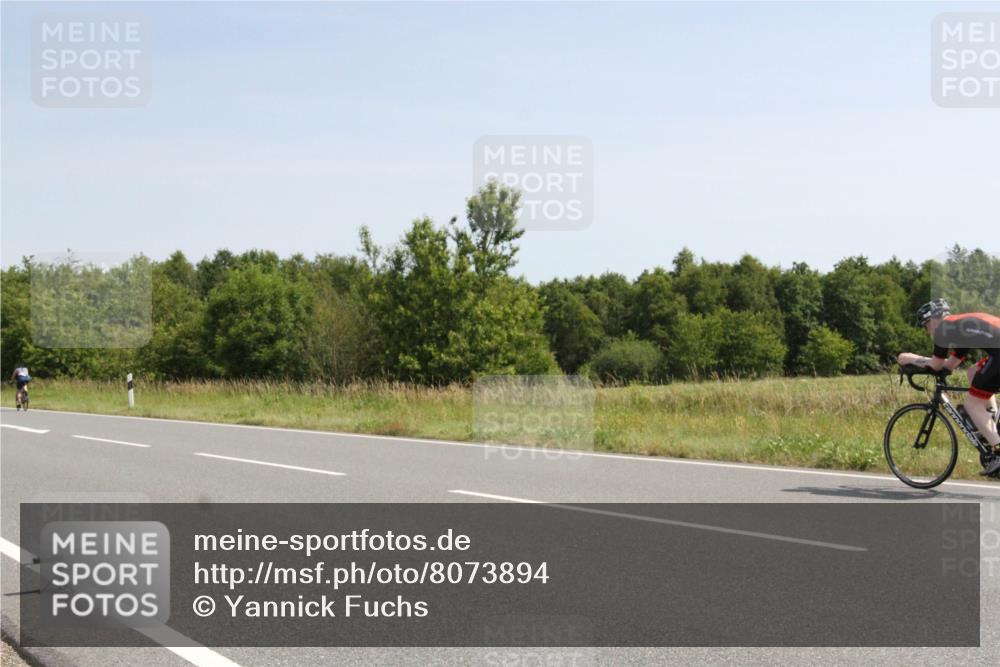 22.06.2025 - Viking Triathlon Yannick Fuchs http://msf.ph/oto/8073894 22.06.2025 11:12:54 Radfahren 133, 213, 381, 406 meine-sportfotos.de