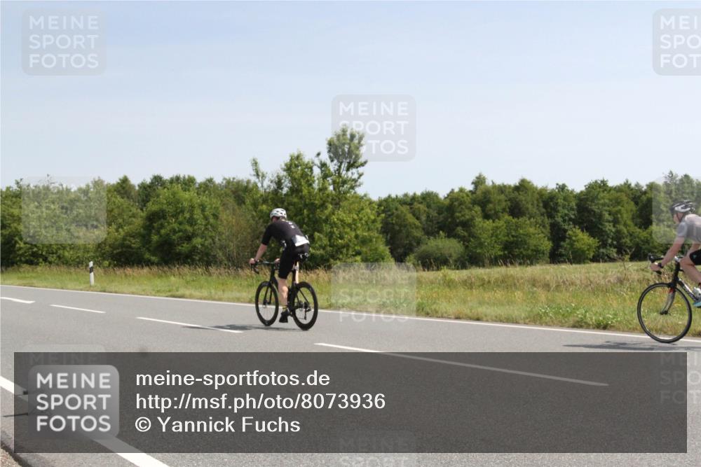22.06.2025 - Viking Triathlon Yannick Fuchs http://msf.ph/oto/8073936 22.06.2025 11:14:01 Radfahren 31, 51, 130, 223, 611 meine-sportfotos.de