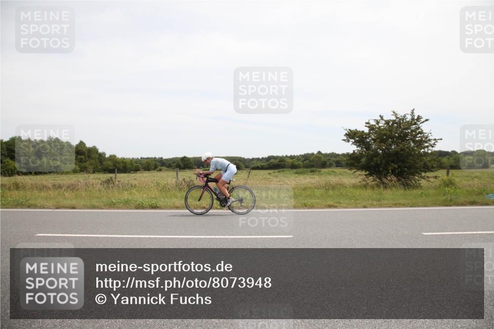 22.06.2025 - Viking Triathlon Yannick Fuchs http://msf.ph/oto/8073948 22.06.2025 12:53:57 Radfahren 37, 57, 285, 364, 514 meine-sportfotos.de