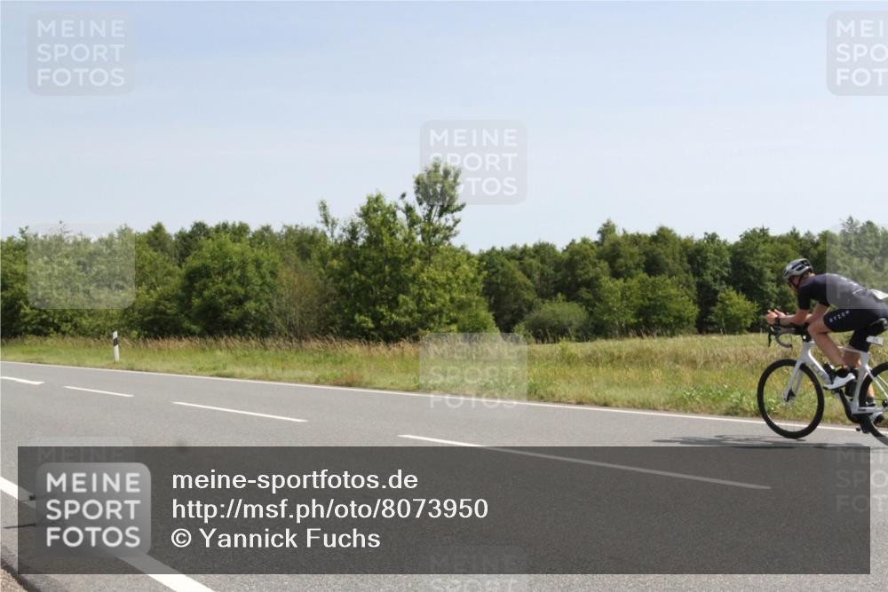22.06.2025 - Viking Triathlon Yannick Fuchs http://msf.ph/oto/8073950 22.06.2025 11:14:12 Radfahren 13, 189, 225, 444 meine-sportfotos.de