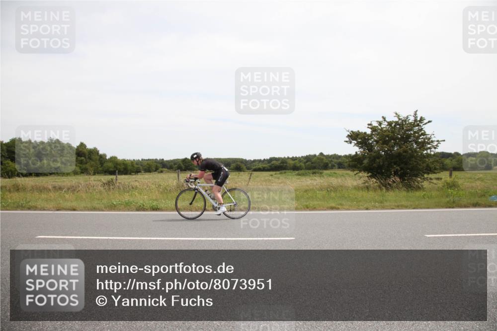 22.06.2025 - Viking Triathlon Yannick Fuchs http://msf.ph/oto/8073951 22.06.2025 12:53:58 Radfahren 37, 285, 364, 514 meine-sportfotos.de