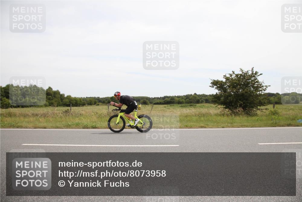 22.06.2025 - Viking Triathlon Yannick Fuchs http://msf.ph/oto/8073958 22.06.2025 12:54:00 Radfahren 18, 37, 195, 285, 364 meine-sportfotos.de