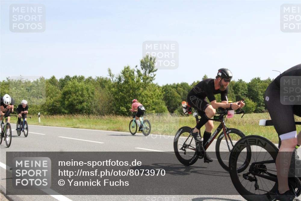 22.06.2025 - Viking Triathlon Yannick Fuchs http://msf.ph/oto/8073970 22.06.2025 11:14:24 Radfahren 8, 30, 64, 173, 203, 237, 311, 340, 467 meine-sportfotos.de