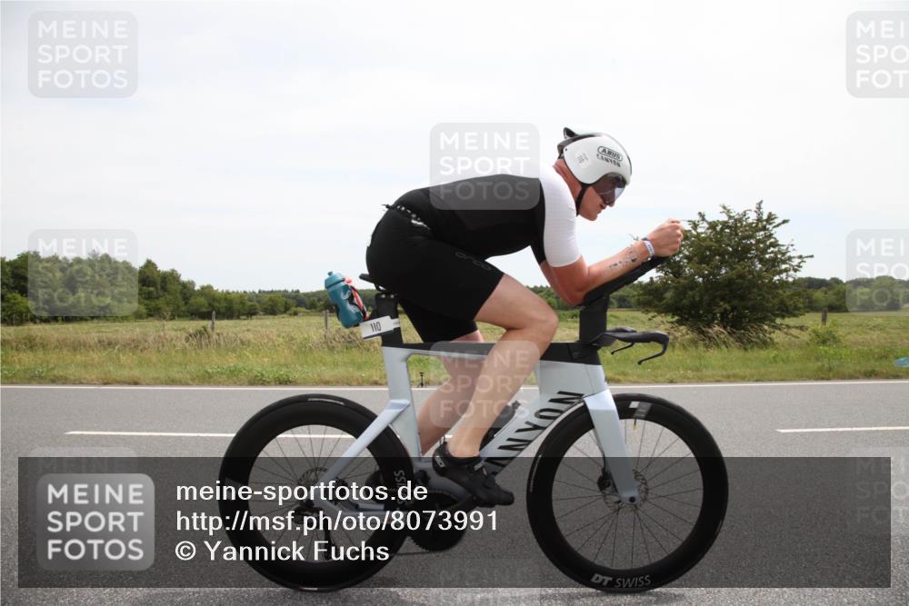 22.06.2025 - Viking Triathlon Yannick Fuchs http://msf.ph/oto/8073991 22.06.2025 12:54:37 Radfahren 110 meine-sportfotos.de