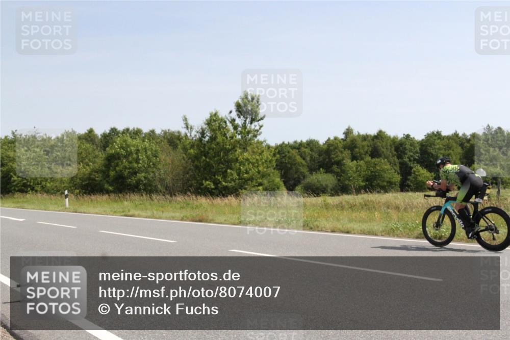 22.06.2025 - Viking Triathlon Yannick Fuchs http://msf.ph/oto/8074007 22.06.2025 11:14:49 Radfahren 36, 84, 261, 341, 425 meine-sportfotos.de