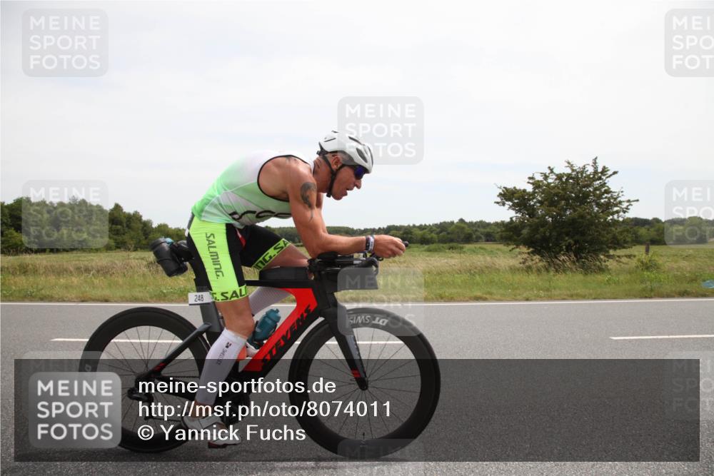 22.06.2025 - Viking Triathlon Yannick Fuchs http://msf.ph/oto/8074011 22.06.2025 12:54:59 Radfahren 235, 248 meine-sportfotos.de