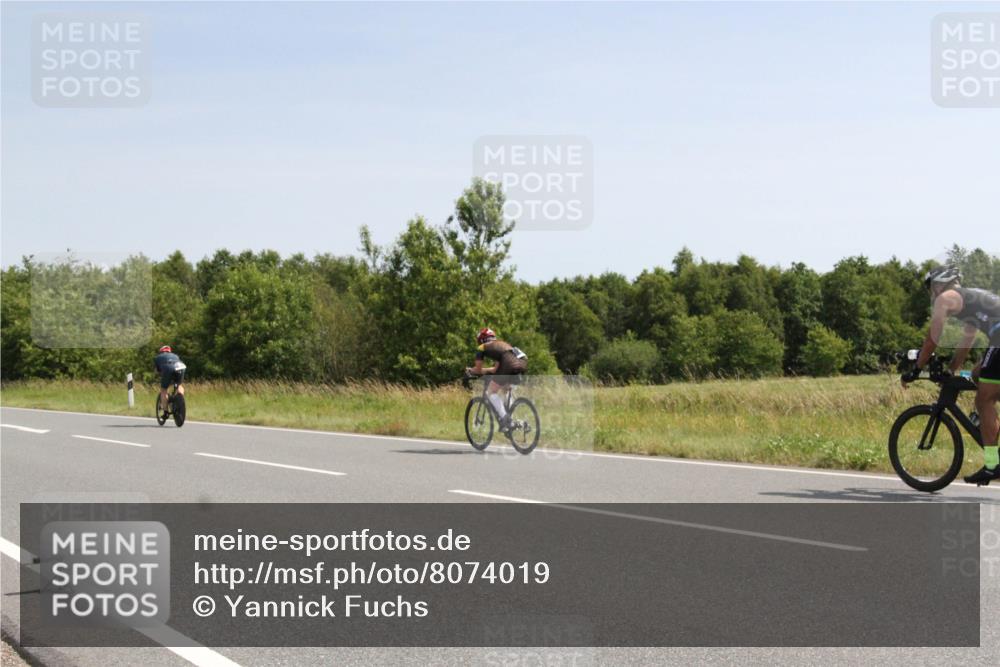 22.06.2025 - Viking Triathlon Yannick Fuchs http://msf.ph/oto/8074019 22.06.2025 11:14:55 Radfahren 36, 74, 84, 341, 425, 439 meine-sportfotos.de