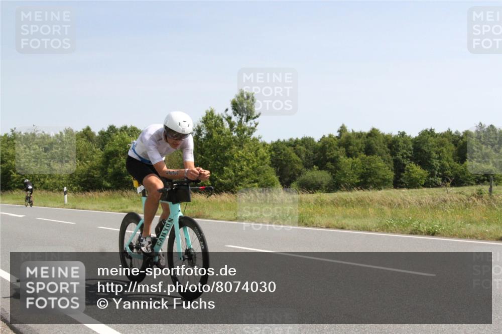 22.06.2025 - Viking Triathlon Yannick Fuchs http://msf.ph/oto/8074030 22.06.2025 11:15:05 Radfahren 12, 74, 102, 132, 285, 555, 616 meine-sportfotos.de