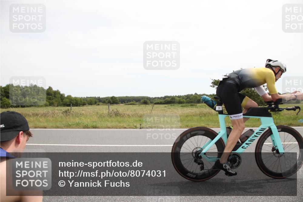 22.06.2025 - Viking Triathlon Yannick Fuchs http://msf.ph/oto/8074031 22.06.2025 12:55:31 Radfahren 91, 295 meine-sportfotos.de