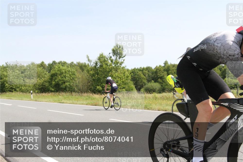22.06.2025 - Viking Triathlon Yannick Fuchs http://msf.ph/oto/8074041 22.06.2025 11:15:07 Radfahren 12, 102, 132, 285, 555, 616 meine-sportfotos.de