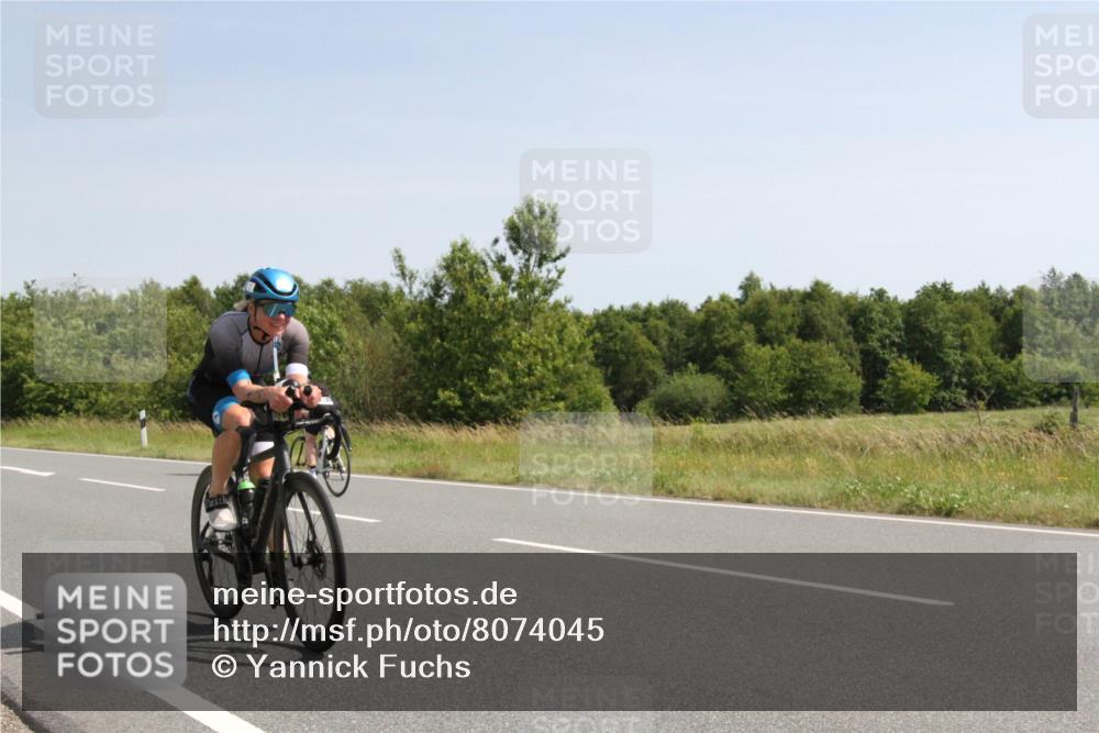 22.06.2025 - Viking Triathlon Yannick Fuchs http://msf.ph/oto/8074045 22.06.2025 11:15:08 Radfahren 12, 102, 132, 285, 412, 555, 616 meine-sportfotos.de