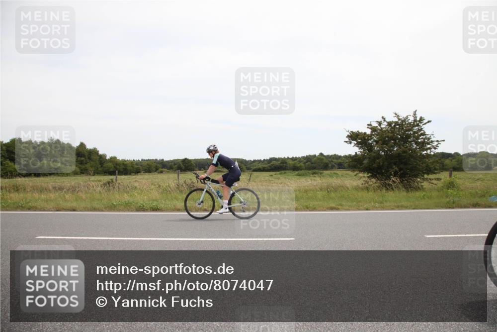 22.06.2025 - Viking Triathlon Yannick Fuchs http://msf.ph/oto/8074047 22.06.2025 12:56:07 Radfahren 85, 123, 268, 297, 423 meine-sportfotos.de