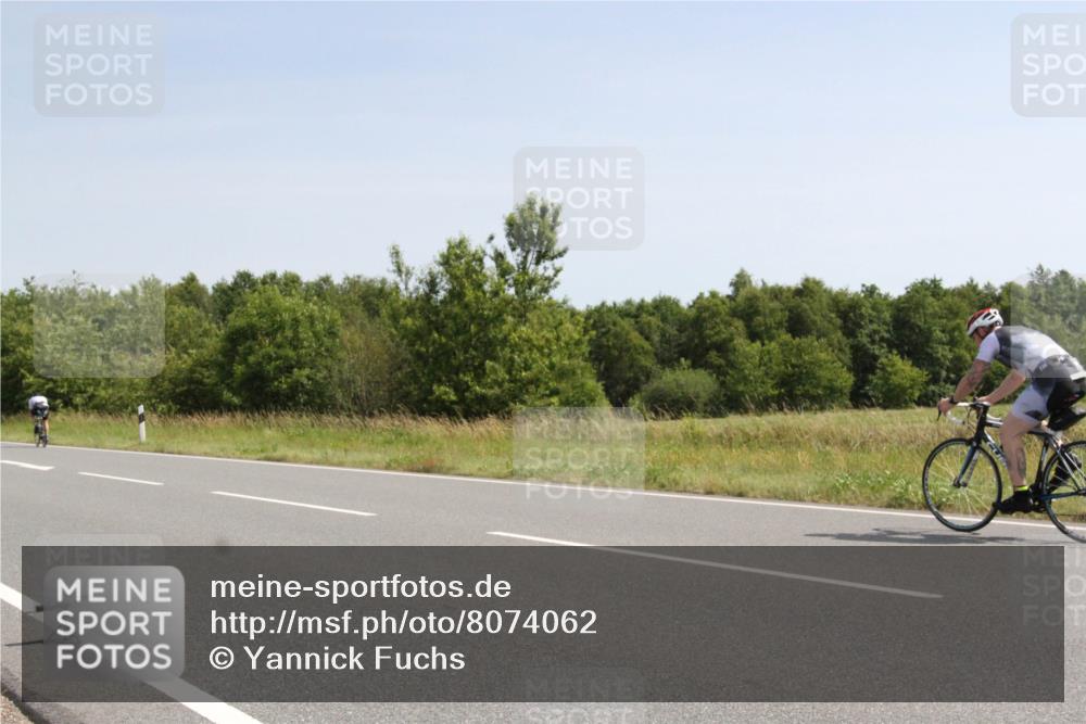 22.06.2025 - Viking Triathlon Yannick Fuchs http://msf.ph/oto/8074062 22.06.2025 11:15:24 Radfahren 76, 287, 352 meine-sportfotos.de