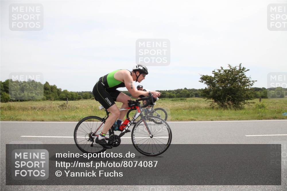 22.06.2025 - Viking Triathlon Yannick Fuchs http://msf.ph/oto/8074087 22.06.2025 12:56:49 Radfahren 246, 305, 313, 366, 542 meine-sportfotos.de