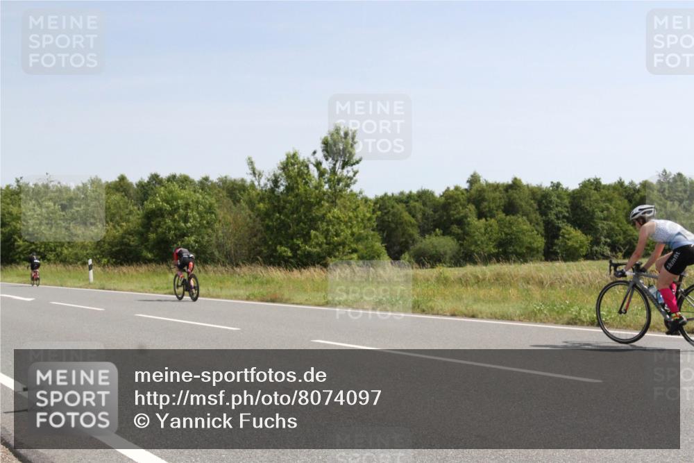 22.06.2025 - Viking Triathlon Yannick Fuchs http://msf.ph/oto/8074097 22.06.2025 11:16:06 Radfahren 155, 197, 216, 466, 494, 635 meine-sportfotos.de