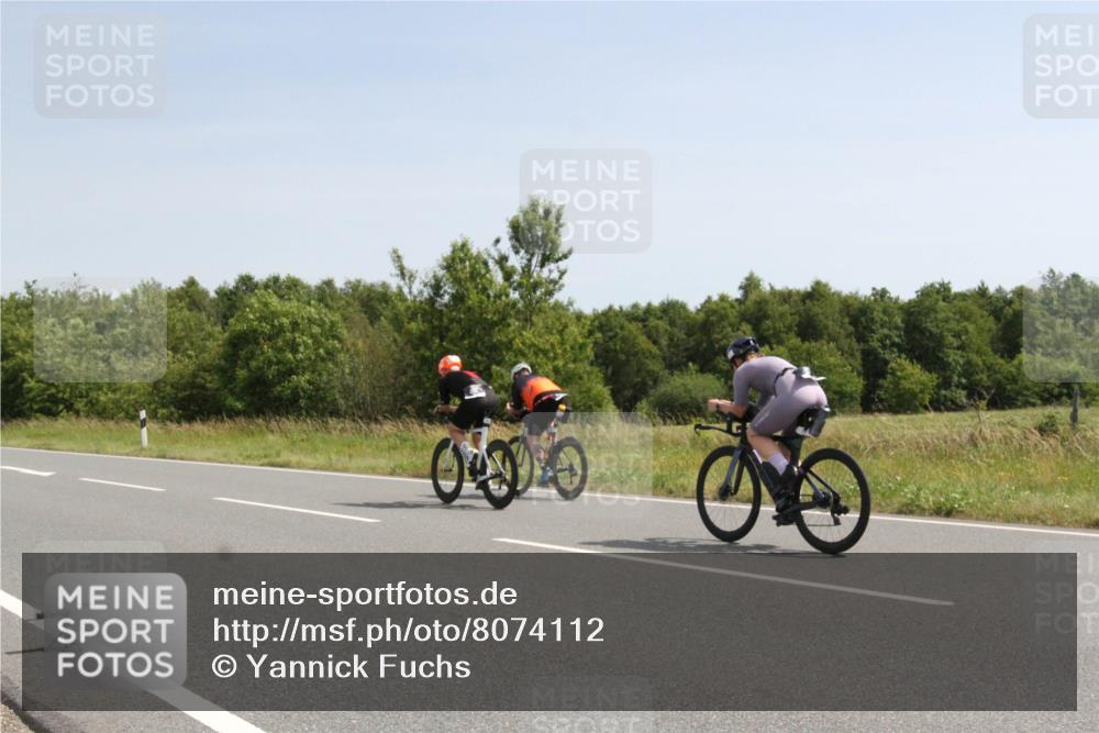 22.06.2025 - Viking Triathlon Yannick Fuchs http://msf.ph/oto/8074112 22.06.2025 11:16:23 Radfahren 184, 317, 446, 452, 605 meine-sportfotos.de