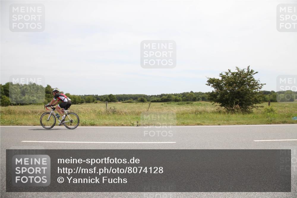 22.06.2025 - Viking Triathlon Yannick Fuchs http://msf.ph/oto/8074128 22.06.2025 12:57:43 Radfahren 315, 548 meine-sportfotos.de
