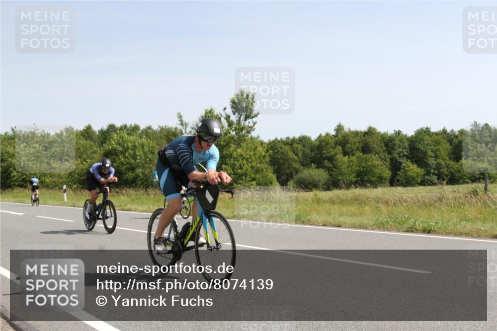 22.06.2025 - Viking Triathlon Yannick Fuchs http://msf.ph/oto/8074139 22.06.2025 11:17:00 Radfahren 69, 98, 124, 202, 471, 478, 551 meine-sportfotos.de