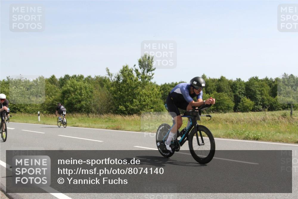 22.06.2025 - Viking Triathlon Yannick Fuchs http://msf.ph/oto/8074140 22.06.2025 11:17:00 Radfahren 69, 98, 124, 202, 471, 478, 551 meine-sportfotos.de