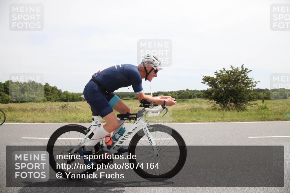 22.06.2025 - Viking Triathlon Yannick Fuchs http://msf.ph/oto/8074164 22.06.2025 12:58:25 Radfahren 107, 363, 372, 397 meine-sportfotos.de