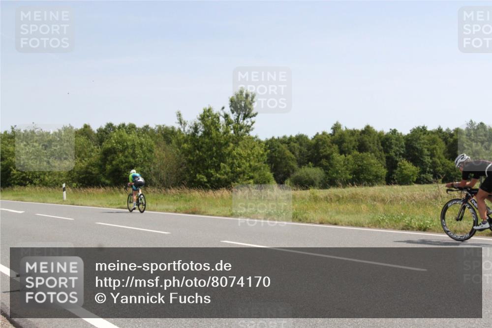 22.06.2025 - Viking Triathlon Yannick Fuchs http://msf.ph/oto/8074170 22.06.2025 11:17:40 Radfahren 267, 321, 453 meine-sportfotos.de