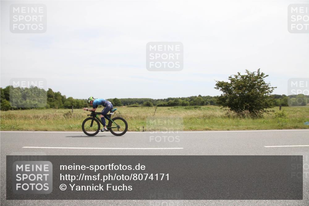 22.06.2025 - Viking Triathlon Yannick Fuchs http://msf.ph/oto/8074171 22.06.2025 12:58:27 Radfahren 107, 363, 397 meine-sportfotos.de