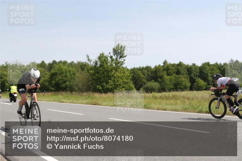 22.06.2025 - Viking Triathlon Yannick Fuchs http://msf.ph/oto/8074180 22.06.2025 11:17:53 Radfahren 5, 166, 214, 229, 243, 464, 486, 521, 533, 549, 645 meine-sportfotos.de