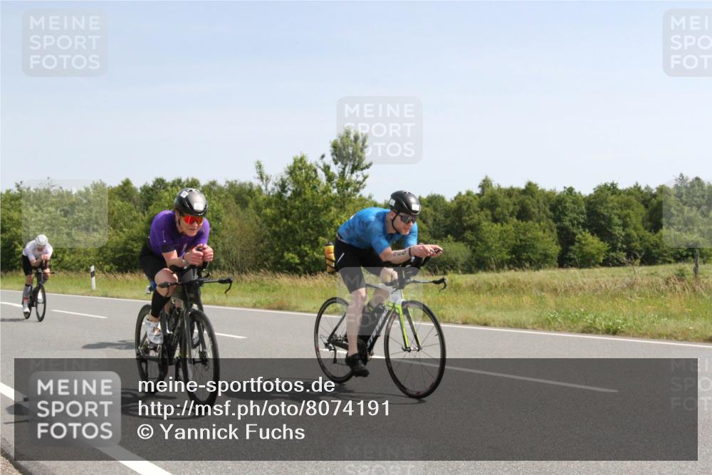 22.06.2025 - Viking Triathlon Yannick Fuchs http://msf.ph/oto/8074191 22.06.2025 11:17:58 Radfahren 5, 87, 214, 229, 242, 243, 284, 294, 464, 486, 492, 549 meine-sportfotos.de