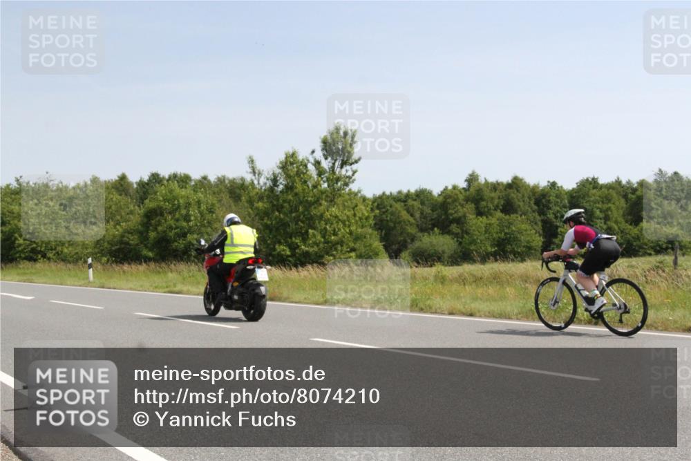 22.06.2025 - Viking Triathlon Yannick Fuchs http://msf.ph/oto/8074210 22.06.2025 11:18:15 Radfahren 63, 147, 206, 264, 543, 612 meine-sportfotos.de