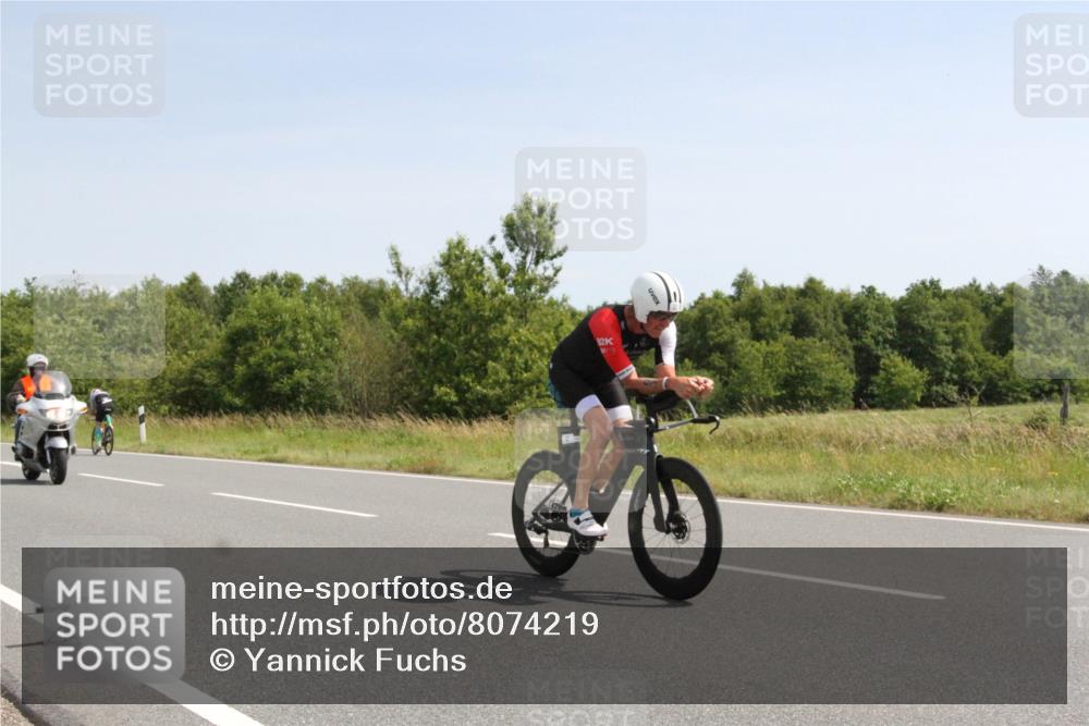 22.06.2025 - Viking Triathlon Yannick Fuchs http://msf.ph/oto/8074219 22.06.2025 11:18:21 Radfahren 63, 147, 264, 543, 612 meine-sportfotos.de